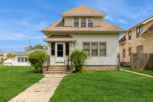 2824 N 54th in Milwaukee wi. List Price: $185,000