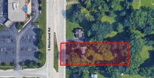 2800 S Moorland  Rd in New Berlin wi. List Price: $250,000