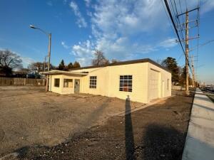 4512  75th St in Pleasant Prairie wi. List Price: $550,000