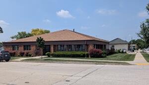 10701 W Lincoln Ave in West Allis wi. List Price: $650