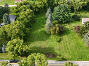 N56W36834  Lisbon  Rd in Oconomowoc wi. List Price: $165,000