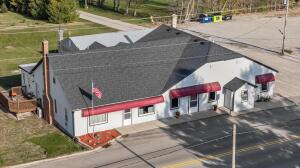 N8240  County Road E - in Ixonia wi. List Price: $450,000