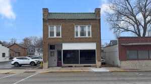 246 S Main St in Fond Du Lac wi. List Price: $14