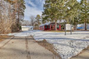 N50W34710  Wisconsin Ave in Oconomowoc wi. List Price: $424,900