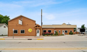 1702  Wisconsin Ave in New Holstein wi. List Price: $289,900