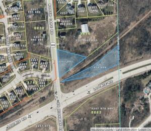 W125S9708 N Cape  Rd in Muskego wi. List Price: $319,900