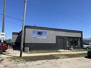     in Kenosha wi. List Price: $380,000