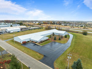 130  Elizabeth St in Genoa City wi. List Price: $2,350,000