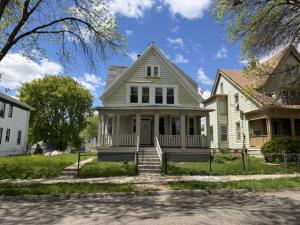 3037 N Dr William Finlayson St in Milwaukee wi. List Price: $125,000