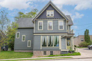 531 W Grand Ave in Port Washington wi. List Price: $619,900