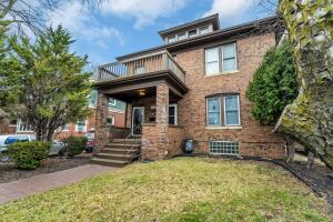 6027  18th Ave in Kenosha wi. List Price: $618,000