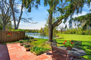 Mequon Colony 1295 N Colony Dr 12951 in Mequon wi. List Price: $365,000