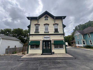 S77W25235  National Ave in Vernon wi. List Price: $384,900