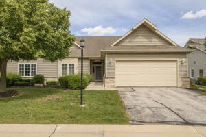 Fountain View Condominium 5394 S Butterfield Way  in Greenfield wi. List Price: $349,900