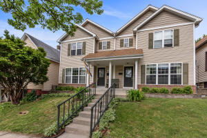 Third Street Townhomes 1825 S 3rd St 1825 in Milwaukee wi. List Price: $375,000