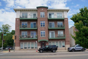 Story Hill 5128 W Bluemound Rd 201 in Milwaukee wi. List Price: $379,000