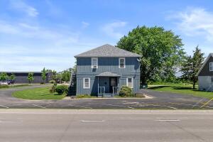 11820  12th St in Somers wi. List Price: $699,000
