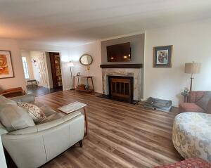 Cedar Gables 1027 W Shaker Cir  in Mequon wi. List Price: $479,000