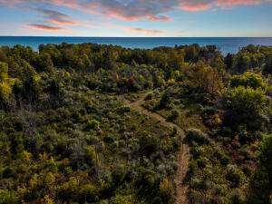 13600 N Lake Shore  Dr in Mequon wi. List Price: $675,000