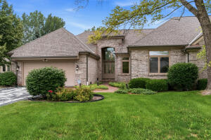 The Woodlands of Ville du Parc 2810 W Golf Cir  in Mequon wi. List Price: $675,000