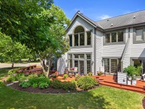 Bay Breeze S75W17649  Harbor Cir C7 in Muskego wi. List Price: $769,000