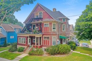 436 N 6th St in Manitowoc wi. List Price: $350,000