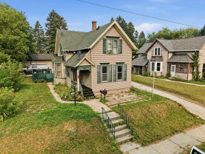 1126 S 12th St in Manitowoc wi. List Price: $235,000