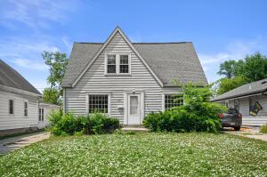 5437 N Bethmaur Ln in Glendale wi. List Price: $199,900