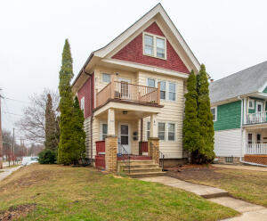 2184 N 69th St in Wauwatosa wi. List Price: $499,900