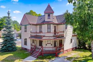 635 N Water St in Manitowoc wi. List Price: $164,900