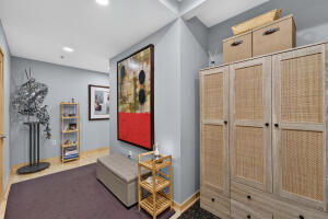 Van Buren City Lofts 1325 N Van Buren St 202 in Milwaukee wi. List Price: $539,900