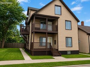 1027  Albert St in Racine wi. List Price: $299,000