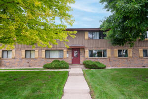 Whitnall Edge 10376 W Whitnall Edge Ct 204 in Franklin wi. List Price: $160,000