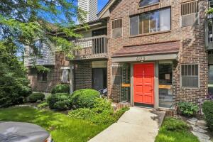 Village Estates 409 N Main St E in Thiensville wi. List Price: $299,000