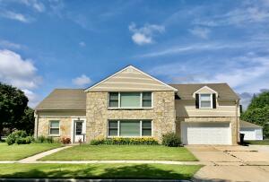 2105  Ludington Ave in Wauwatosa wi. List Price: $589,000