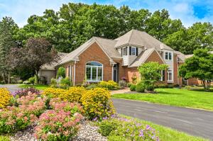 Woodlands of Ville du Parc 2835 W Golf Cir  in Mequon wi. List Price: $745,000