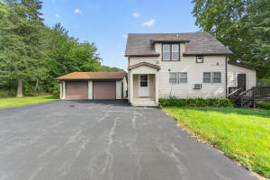 300  James St in Slinger wi. List Price: $339,900