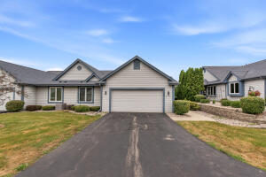 Whispering Bay 978  Bay View Cir  in Mukwonago wi. List Price: $342,900