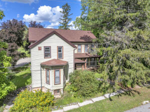 N8120  Franklin Rd in Herman wi. List Price: $335,000