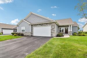Green Bay Trail 6661  105th St 31 in Pleasant Prairie wi. List Price: $429,900