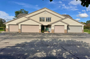 Fox Haven Condominiums 859 E Loos St 2 in Hartford wi. List Price: $264,900