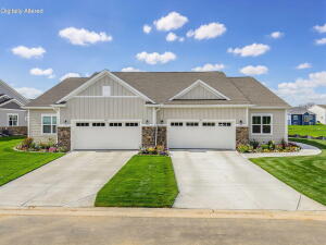 The Reserve at Olde Highlander 855  Stirling Dr Bldg 21, 41 in Oconomowoc wi. List Price: $559,900