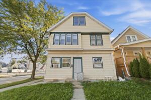 2100 S 33rd St in Milwaukee wi. List Price: $450,000