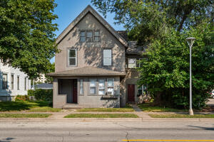 509  5th Ave in La Crosse wi. List Price: $295,000