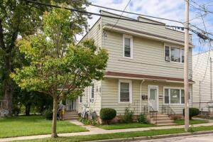 1212  The Strand - in Waukesha wi. List Price: $399,000