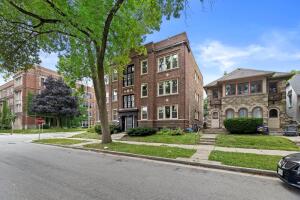 2905 N Bartlett Ave in Milwaukee wi. List Price: $1,700,000