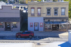 113 N 4th St in Watertown wi. List Price: $249,900