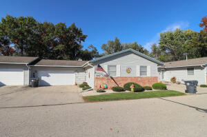 Woodbridge Condominiums 3462  Woodbridge Ct  in La Crosse wi. List Price: $299,000