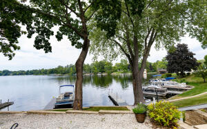 Stone Vue Condominiums 320 E Pleasant St 106 in Oconomowoc wi. List Price: $380,000