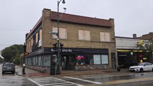 7201 W Greenfield Ave in West Allis wi. List Price: $575,000